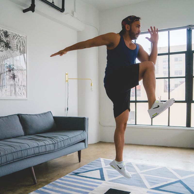 How To Elevated Single Leg Squat