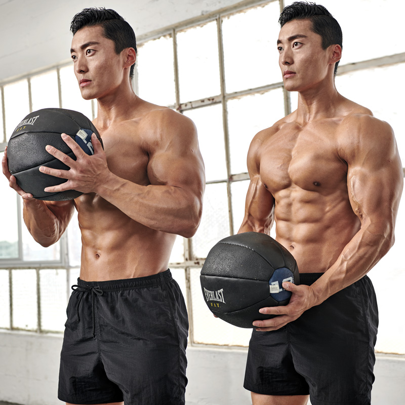 How to Do a Medicine Ball Biceps Curl Muscle & Fitness