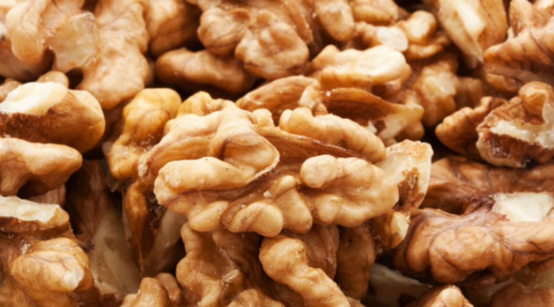 3 Best Nuts For FatLoss Muscle & Fitness