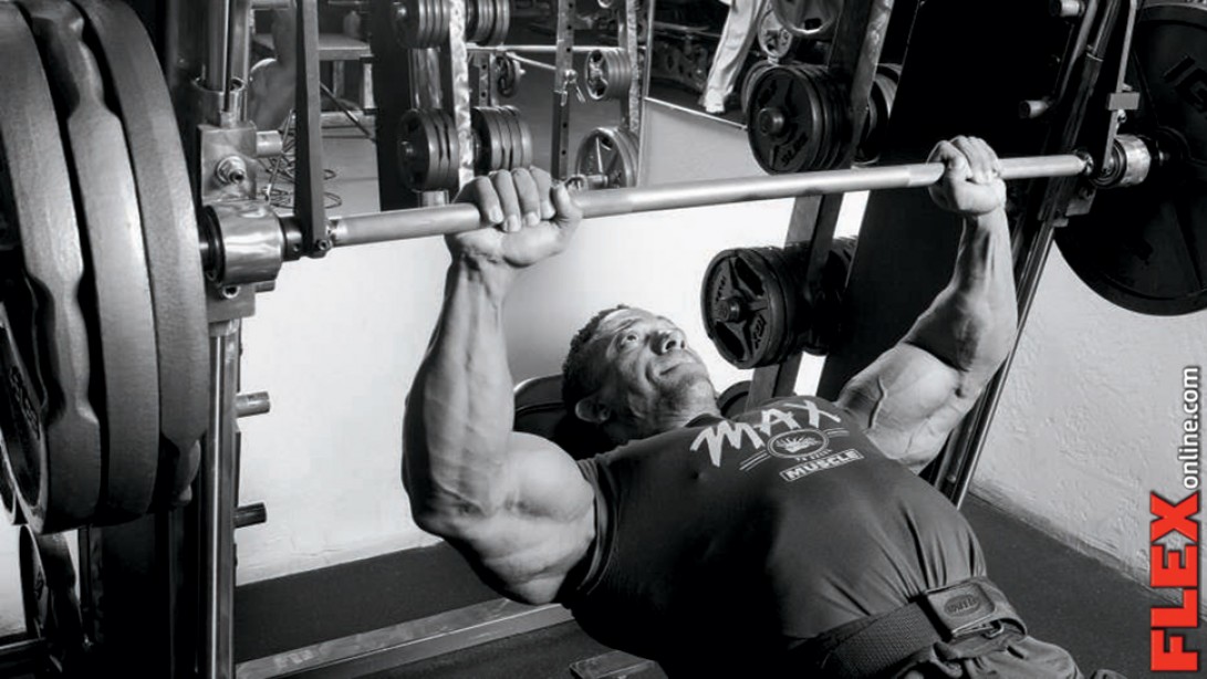 Chest Training on the Smith Machine Muscle & Fitness