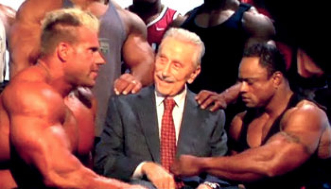 VIDEO: THE ULTIMATE PHOTO SHOOT - THE LEGEND OF JOE WEIDER | Muscle ...