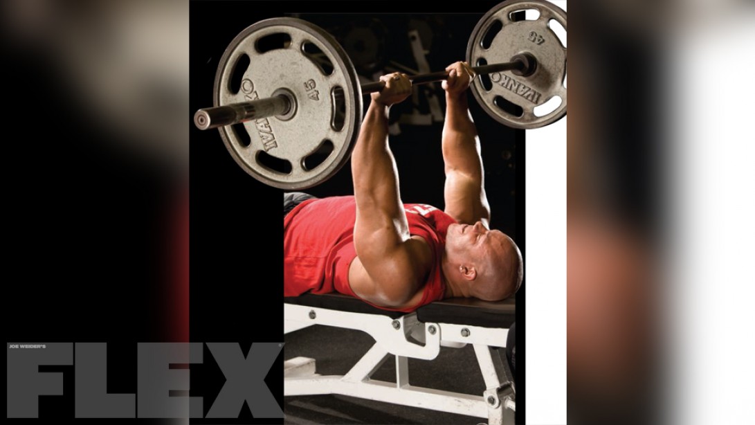 Close Grip Bench Press Muscle Fitness