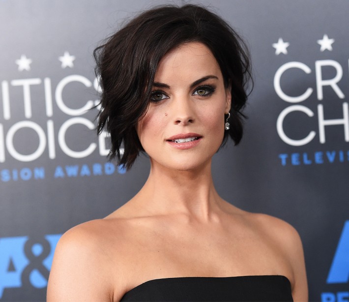 Meet Nbc S Badass Beauty Jaimie Alexander Muscle Fitness
