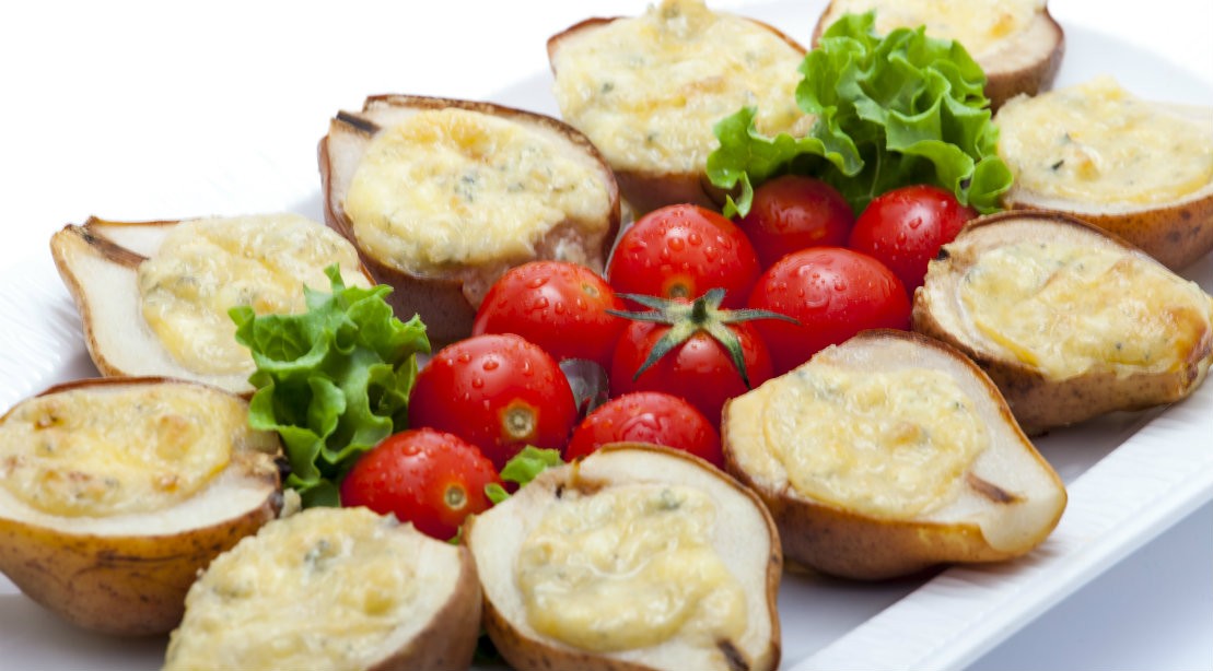 Beat Food Cravings With These 11 Healthy Snack Options for Lifters