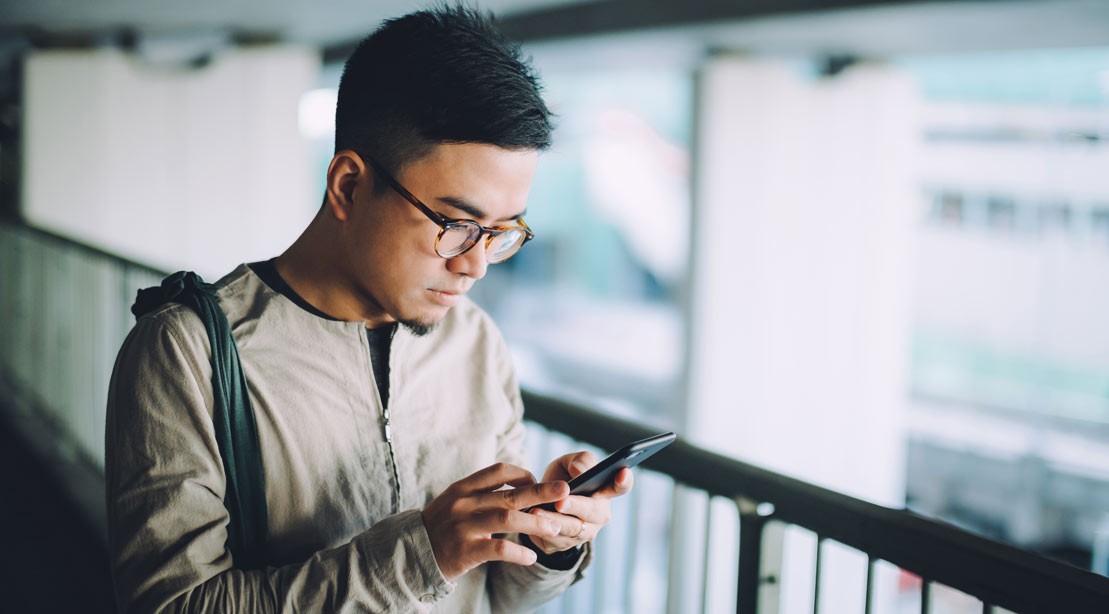 Your Smartphone Is Causing You to Grow Horns (Kind of) Your Smartphone Is Causing You to Grow Horns (Kind of)