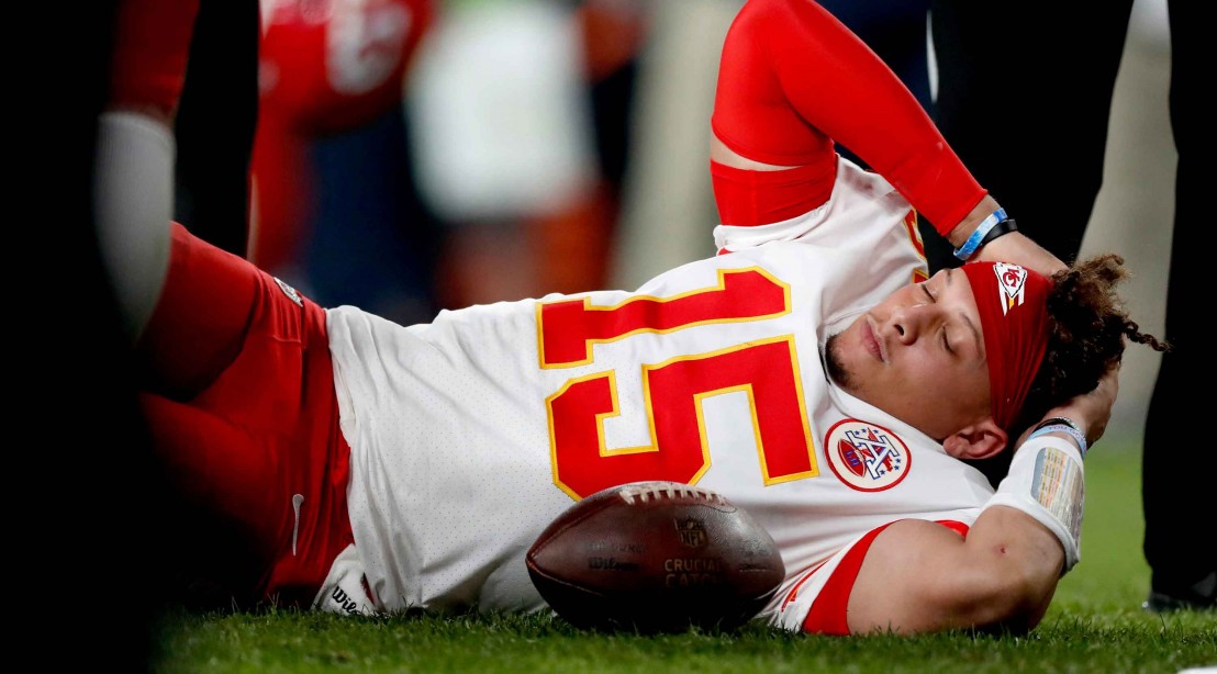 How Bad of an Injury Is Patrick Mahomes’ Dislocated Kneecap? How Bad of an Injury Is Patrick Mahomes’ Dislocated Kneecap?