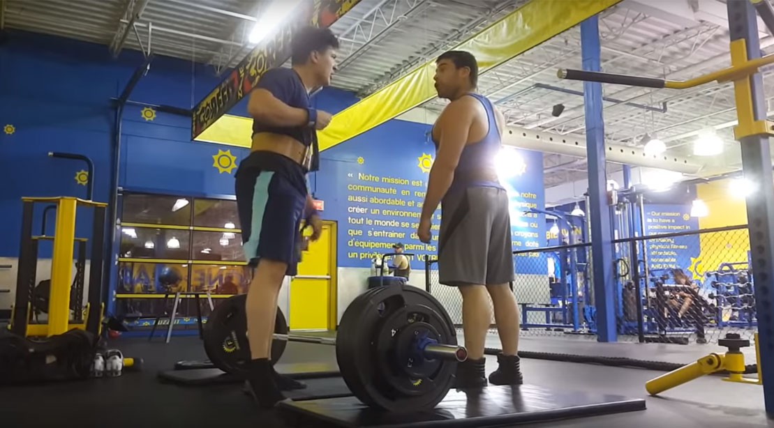 Man Attacks Teen for Deadlifting Too Loudly Teen Attacked at Gym