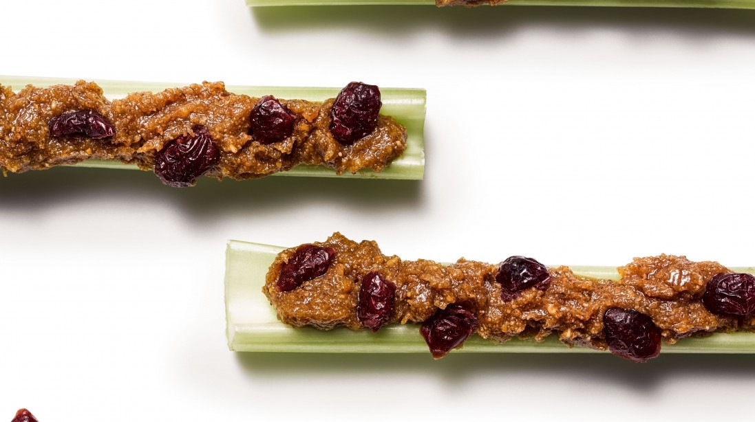 7 Low-Calorie Snacks To Binge On | Muscle & Fitness